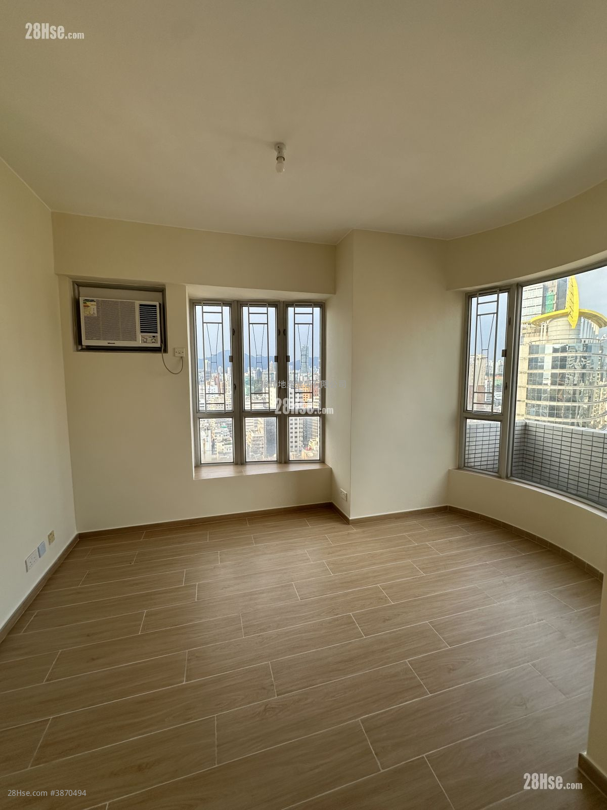 Liberty Mansion Rental 3 Bedrooms , 2 Bathrooms 694 ft² ( 64.5 m² )