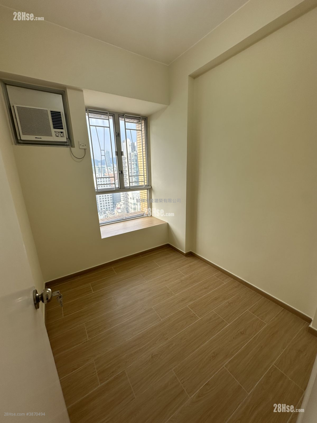 Liberty Mansion Rental 3 Bedrooms , 2 Bathrooms 694 ft² ( 64.5 m² )