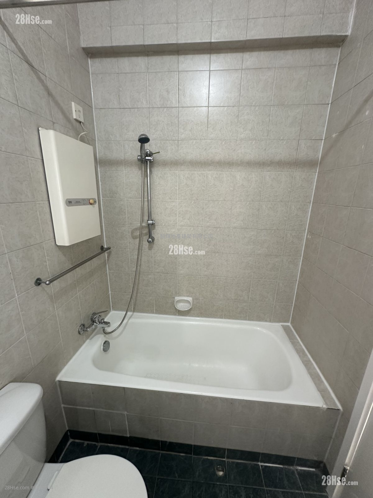 Liberty Mansion Rental 3 Bedrooms , 2 Bathrooms 694 ft² ( 64.5 m² )