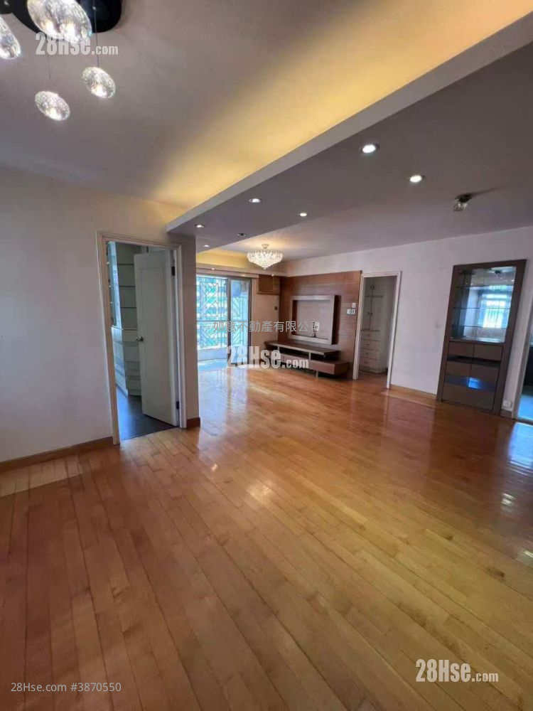 Hunghom Bay Centre Sell 3 Bedrooms , 2 Bathrooms 911 ft² ( 84.6 m² )