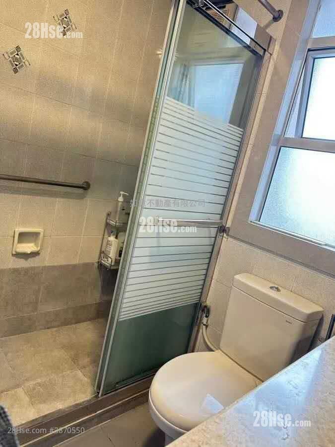 Hunghom Bay Centre Sell 3 Bedrooms , 2 Bathrooms 911 ft² ( 84.6 m² )