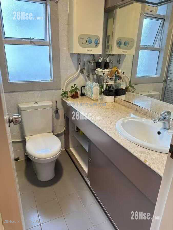 Hunghom Bay Centre Sell 3 Bedrooms , 2 Bathrooms 911 ft² ( 84.6 m² )