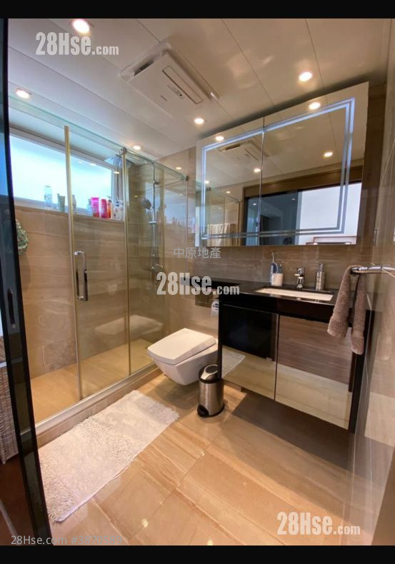 康乐园 售盘 5+ 房 , 3 浴室 1,535 平方尺 ( 142.6 平方米 )