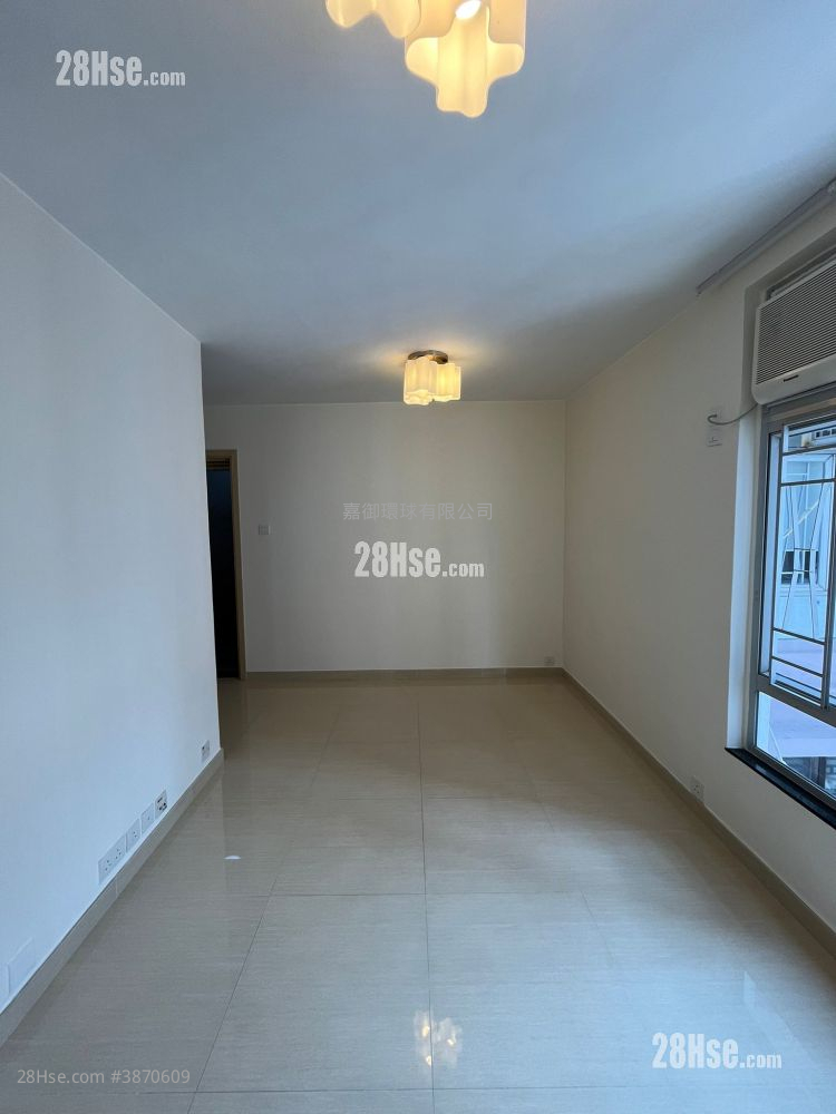 Yue Fai Court Rental 2 Bedrooms , 1 Bathroom 384 ft² ( 35.7 m² )
