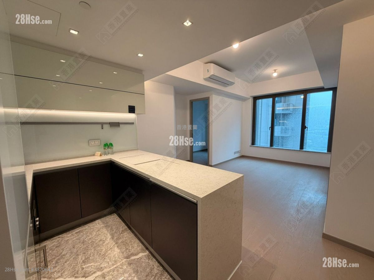 The Southside Rental 2 Bedrooms , 1 Bathroom 454 ft² ( 42.2 m² )