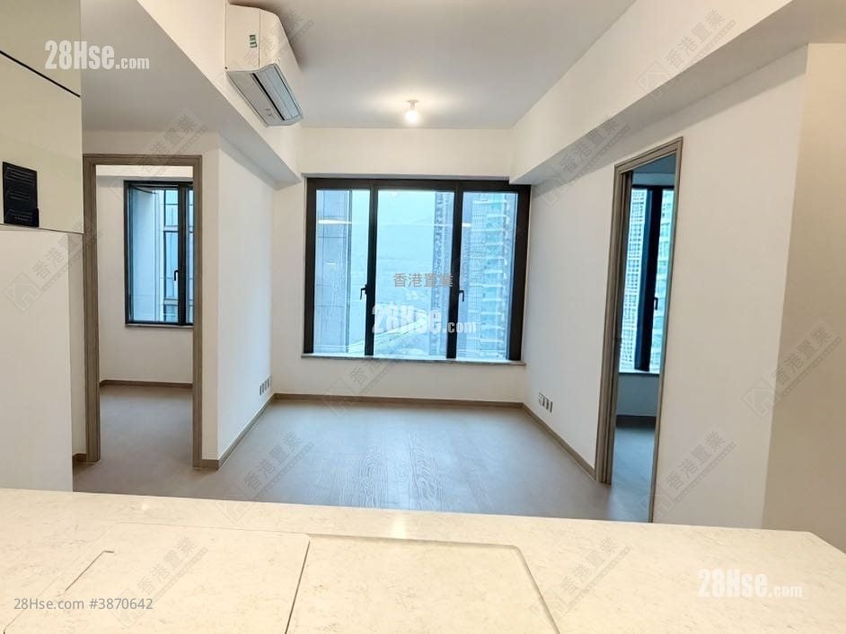 The Southside Rental 2 Bedrooms , 1 Bathroom 454 ft² ( 42.2 m² )