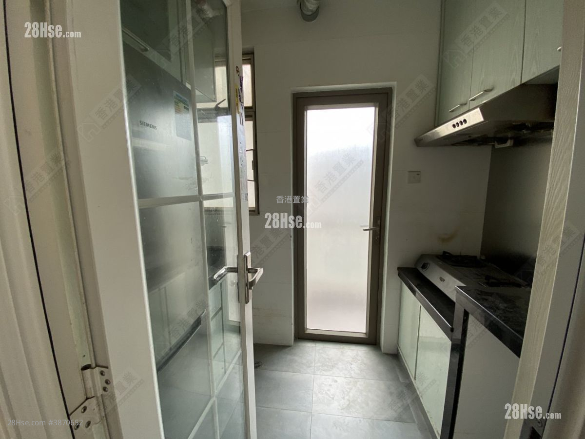 Jadewater Rental 2 Bedrooms , 1 Bathroom 491 ft² ( 45.6 m² )