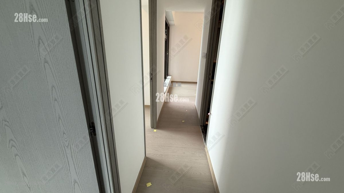 The Southside Rental 3 Bedrooms , 3 Bathrooms 802 ft² ( 74.5 m² )