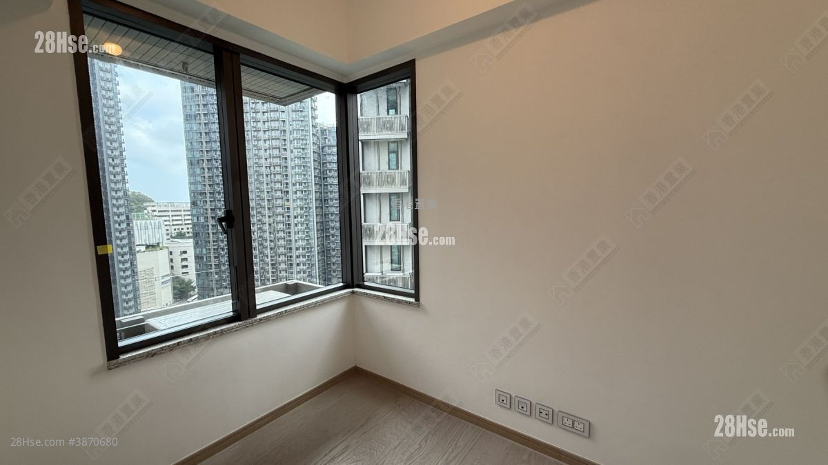 The Southside Rental 3 Bedrooms , 3 Bathrooms 802 ft² ( 74.5 m² )