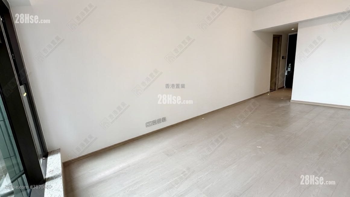 The Southside Rental 3 Bedrooms , 3 Bathrooms 802 ft² ( 74.5 m² )