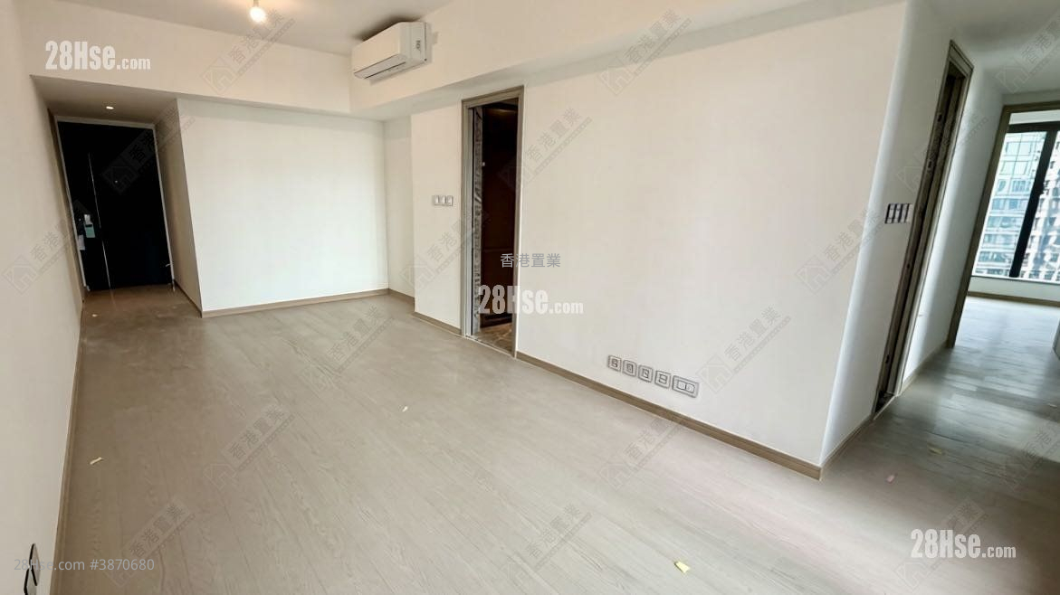The Southside Rental 3 Bedrooms , 3 Bathrooms 802 ft² ( 74.5 m² )