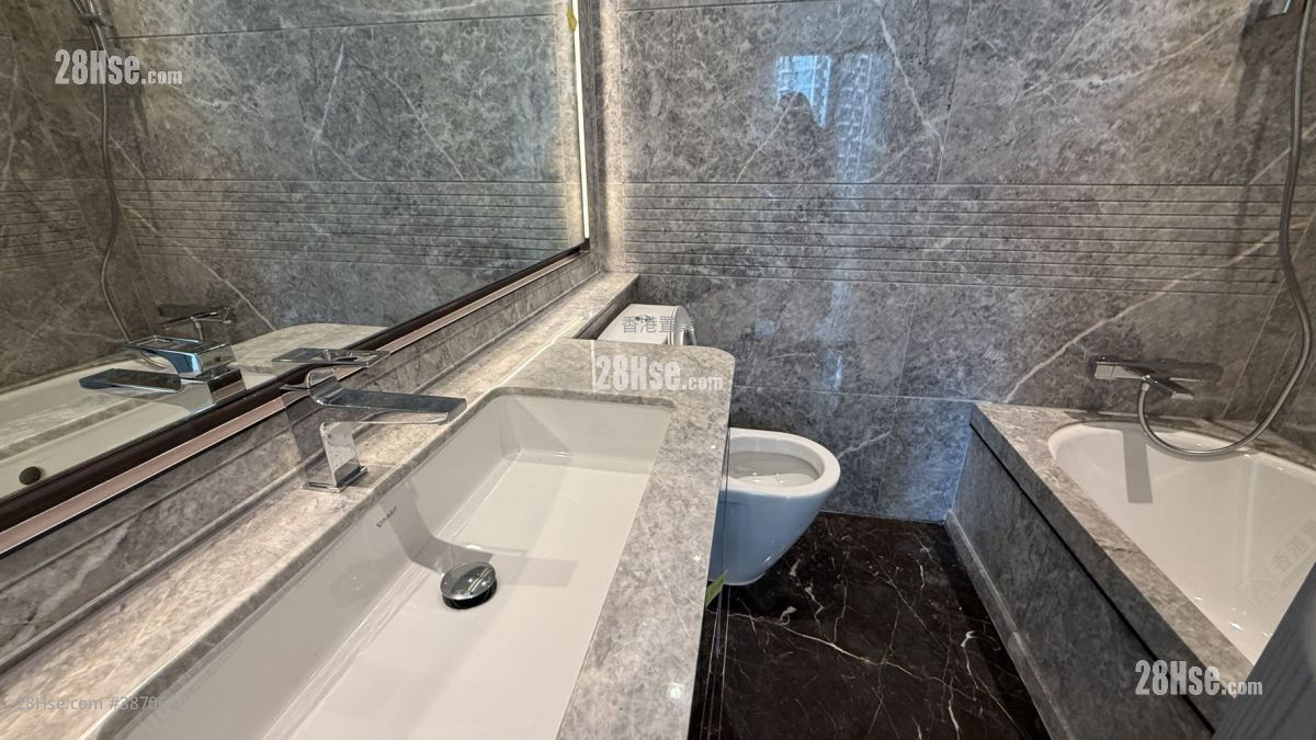 The Southside Rental 3 Bedrooms , 3 Bathrooms 802 ft² ( 74.5 m² )