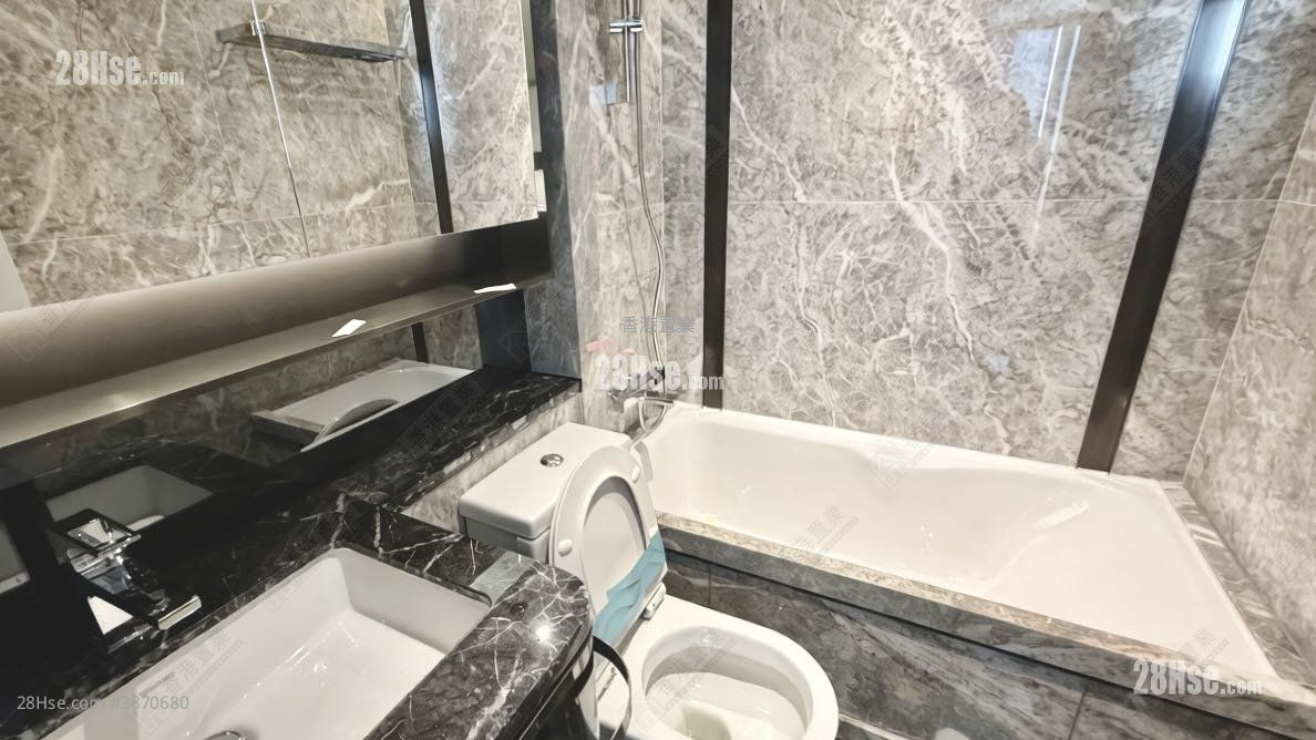 The Southside Rental 3 Bedrooms , 3 Bathrooms 802 ft² ( 74.5 m² )