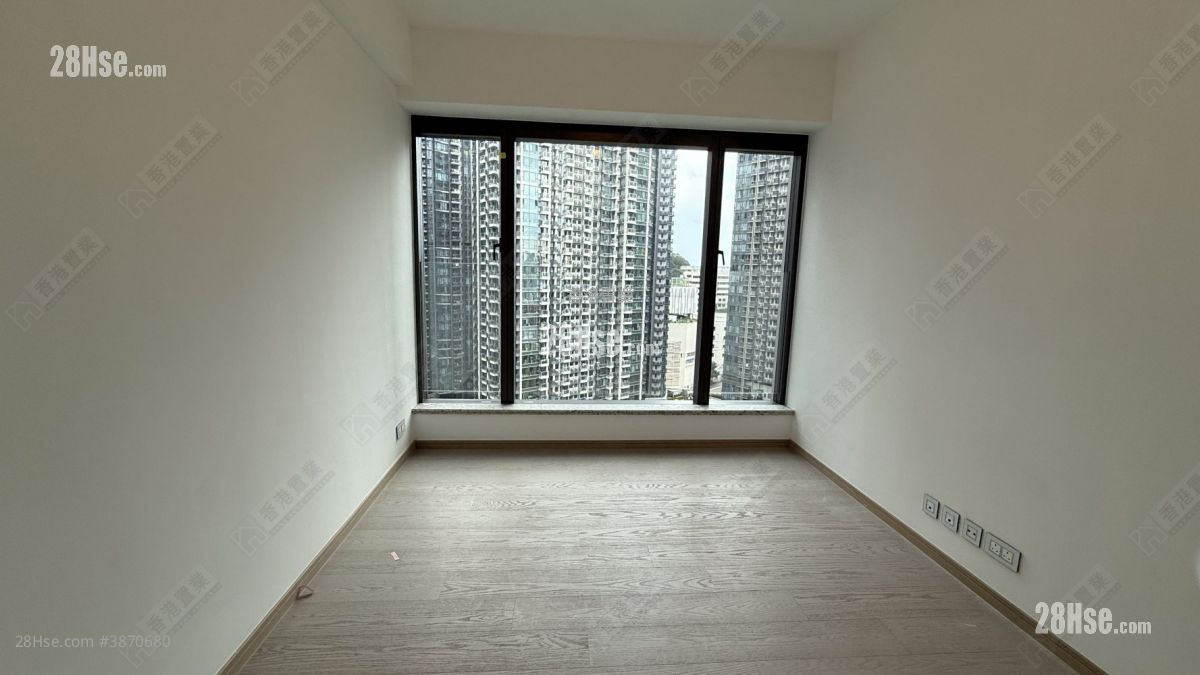 The Southside Rental 3 Bedrooms , 3 Bathrooms 802 ft² ( 74.5 m² )