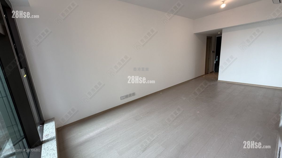 The Southside Rental 3 Bedrooms , 3 Bathrooms 802 ft² ( 74.5 m² )