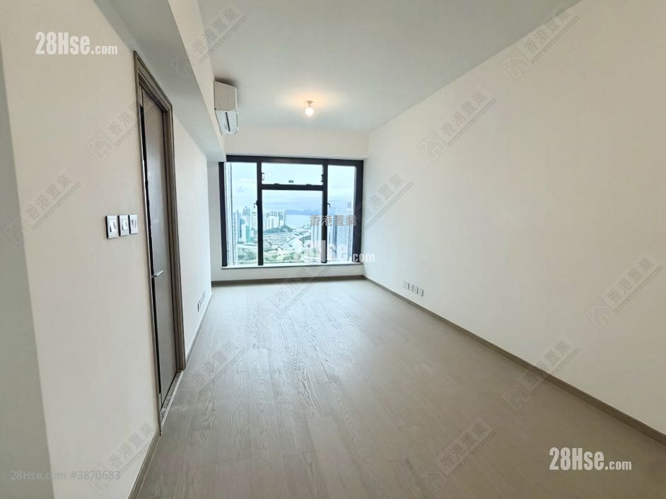 The Southside Rental 3 Bedrooms , 3 Bathrooms 802 ft² ( 74.5 m² )