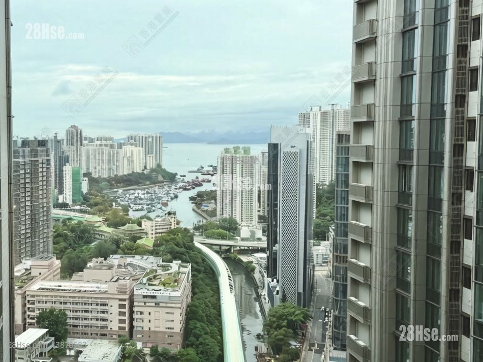 The Southside Rental 3 Bedrooms , 3 Bathrooms 802 ft² ( 74.5 m² )