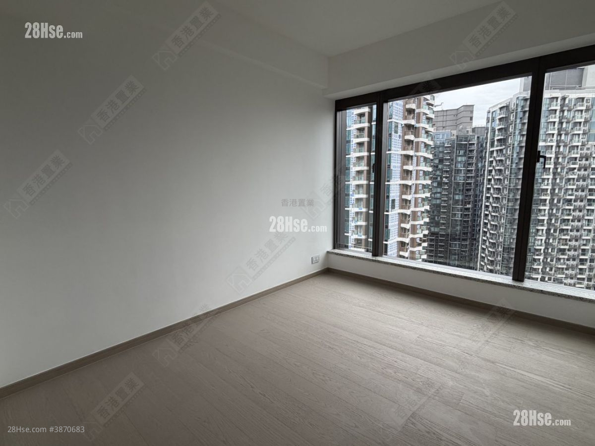 The Southside Rental 3 Bedrooms , 3 Bathrooms 802 ft² ( 74.5 m² )