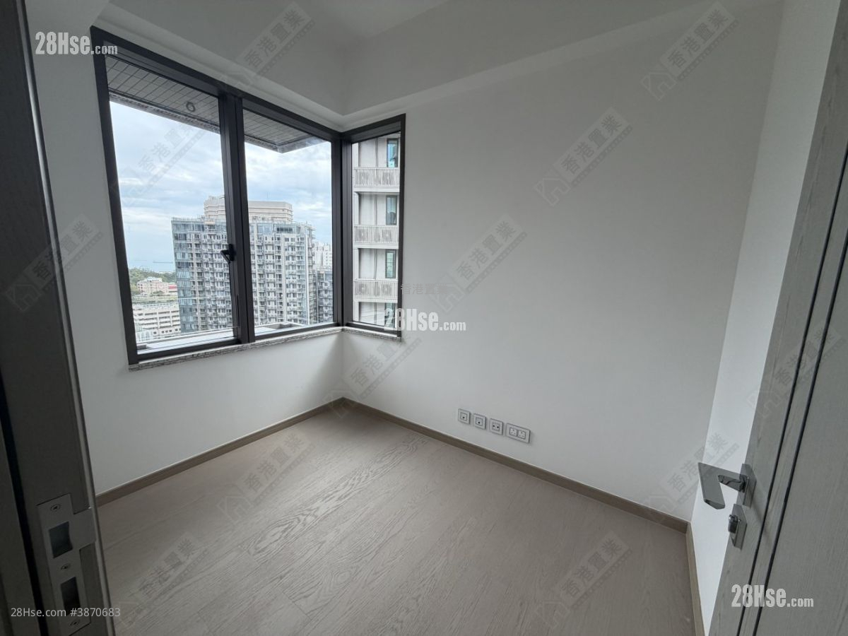 The Southside Rental 3 Bedrooms , 3 Bathrooms 802 ft² ( 74.5 m² )