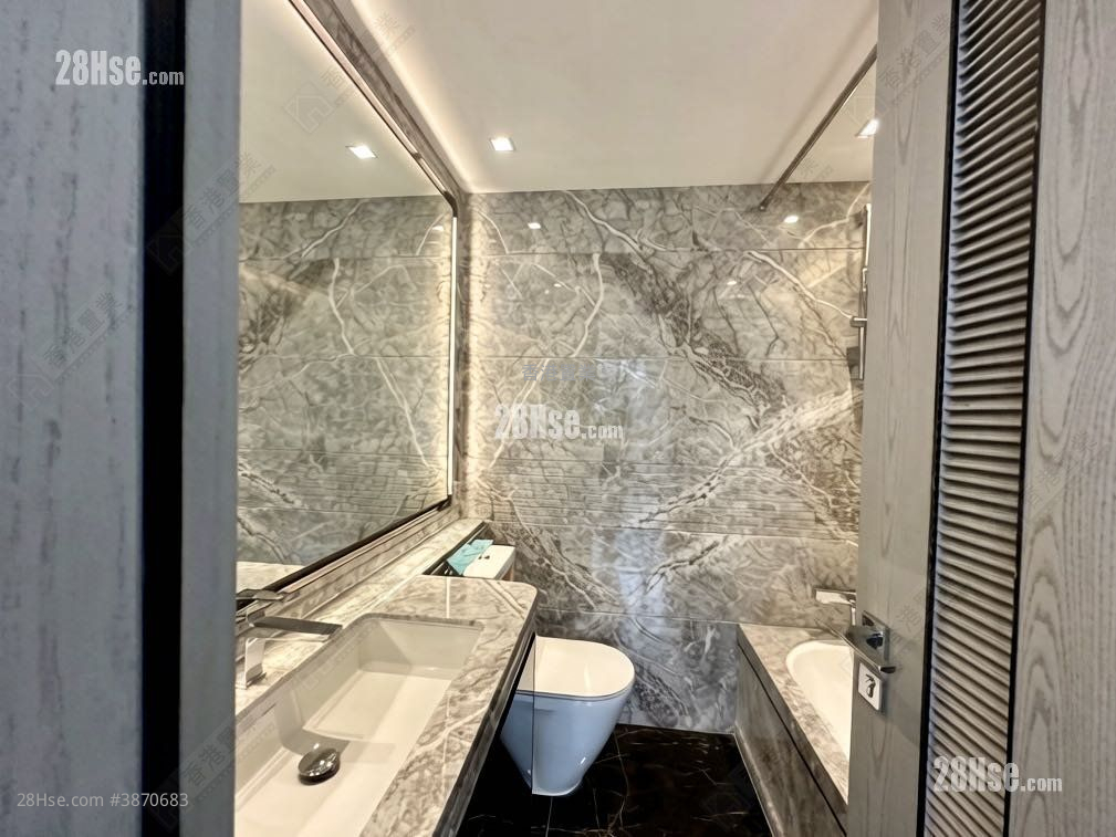 The Southside Rental 3 Bedrooms , 3 Bathrooms 802 ft² ( 74.5 m² )