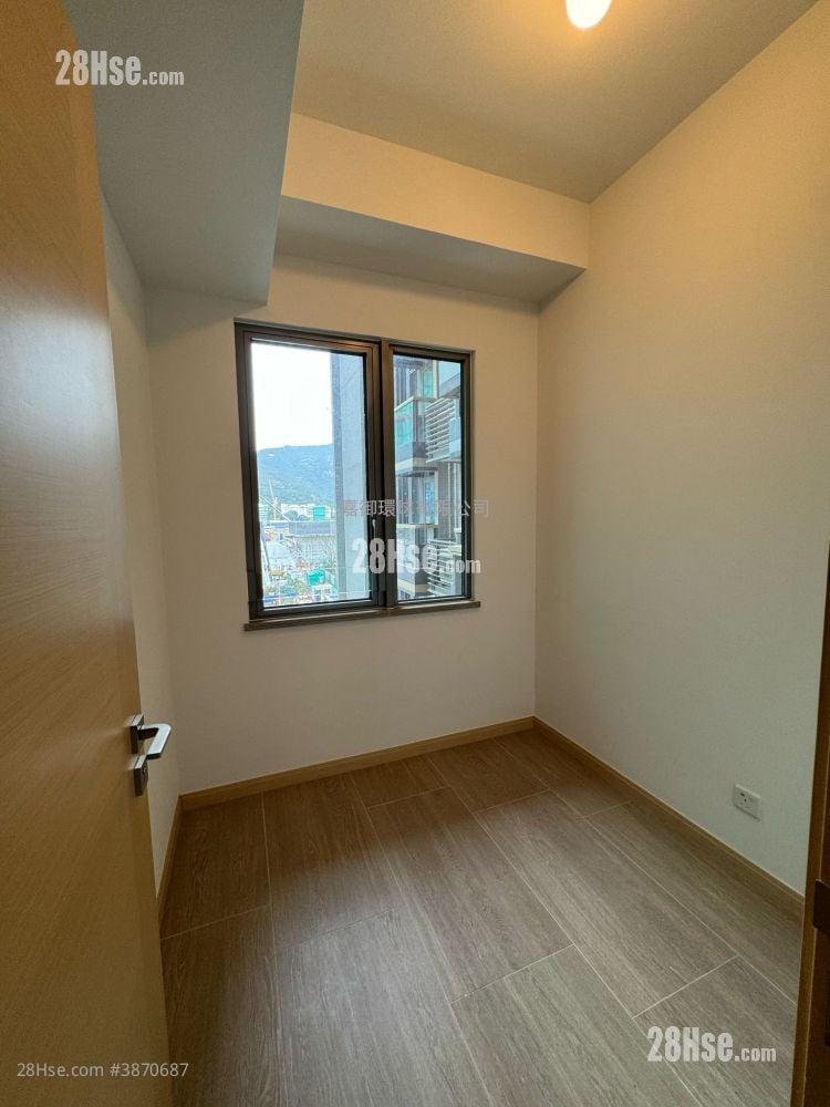 The Southside Rental 2 Bedrooms , 1 Bathroom 481 ft² ( 44.7 m² )