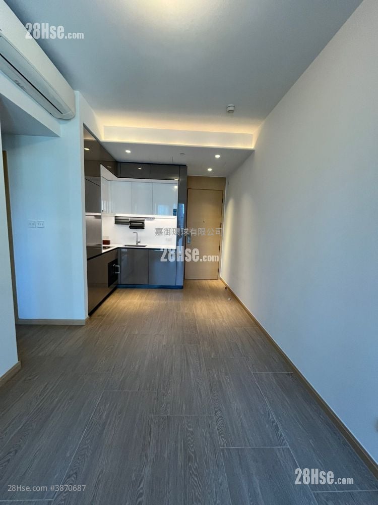 The Southside Rental 2 Bedrooms , 1 Bathroom 481 ft² ( 44.7 m² )