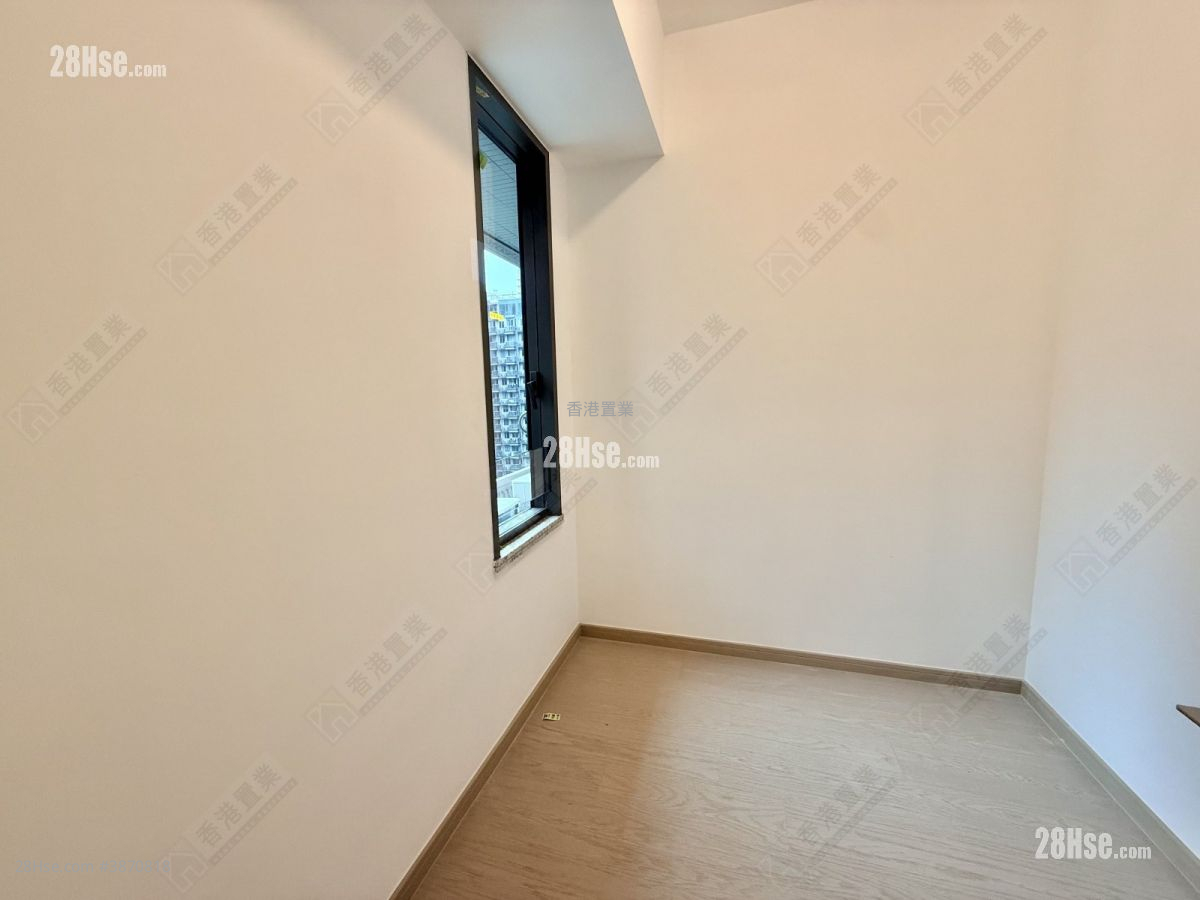 The Southside Rental 3 Bedrooms , 2 Bathrooms 746 ft² ( 69.3 m² )