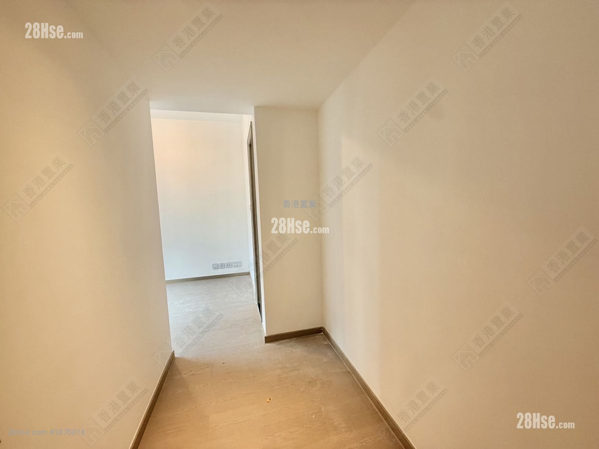 The Southside Rental 3 Bedrooms , 2 Bathrooms 746 ft² ( 69.3 m² )