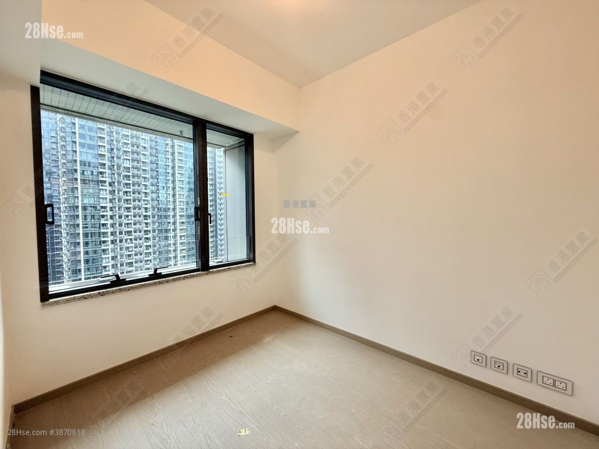 The Southside Rental 3 Bedrooms , 2 Bathrooms 746 ft² ( 69.3 m² )