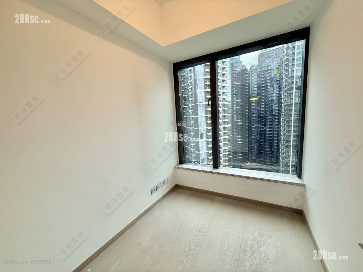 The Southside Rental 3 Bedrooms , 2 Bathrooms 746 ft² ( 69.3 m² )