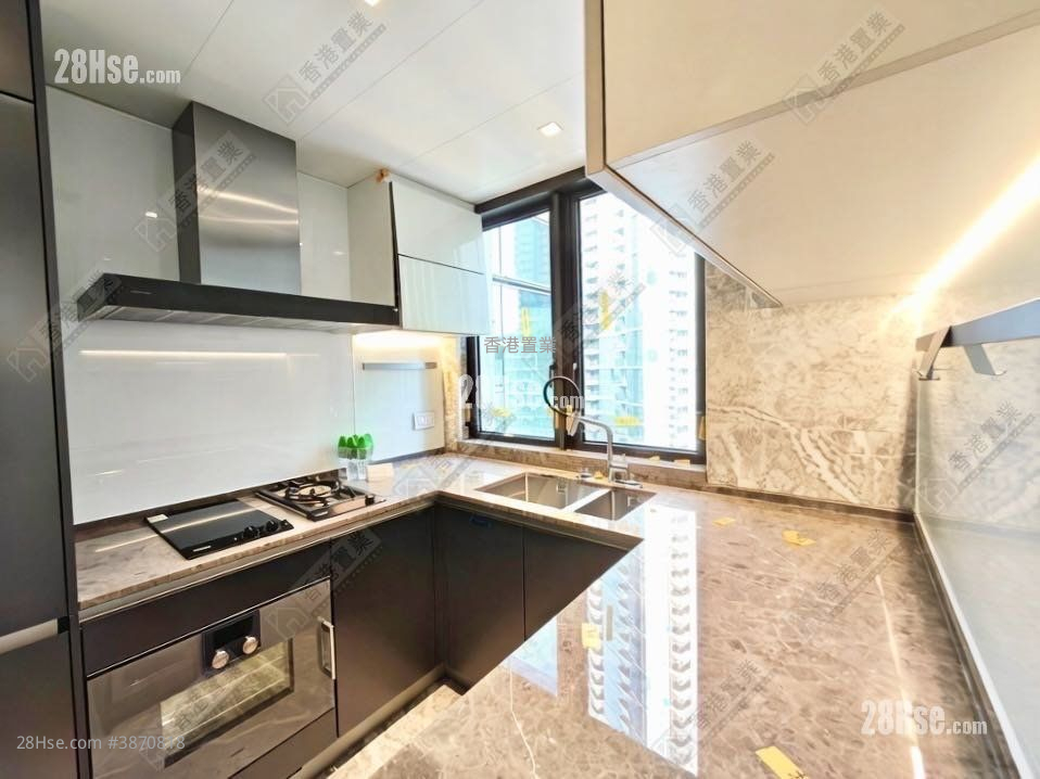 The Southside Rental 3 Bedrooms , 2 Bathrooms 746 ft² ( 69.3 m² )