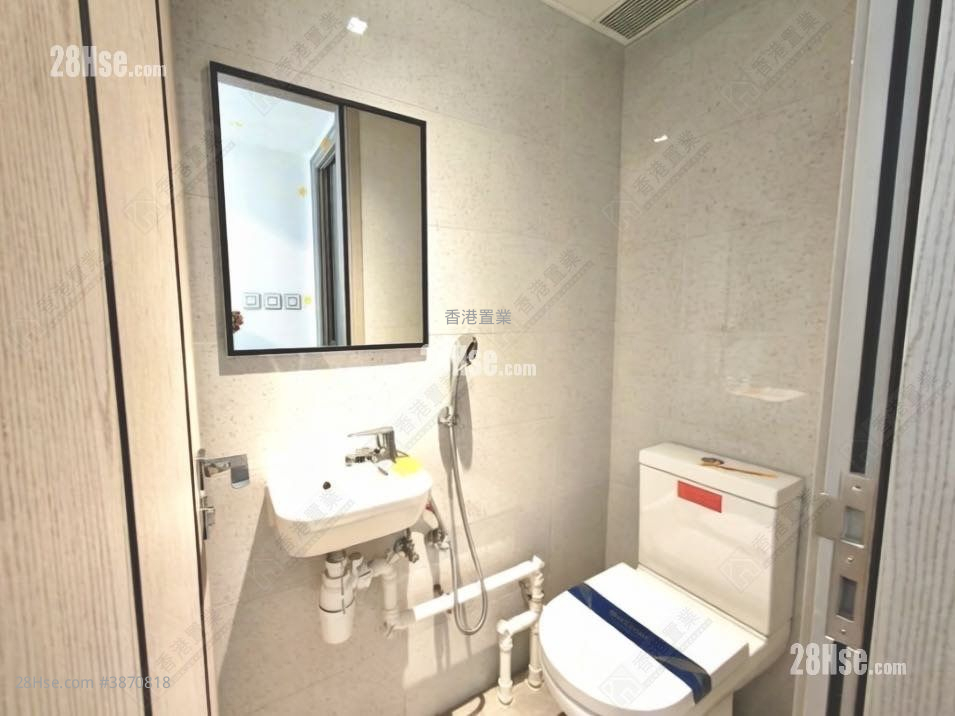 The Southside Rental 3 Bedrooms , 2 Bathrooms 746 ft² ( 69.3 m² )