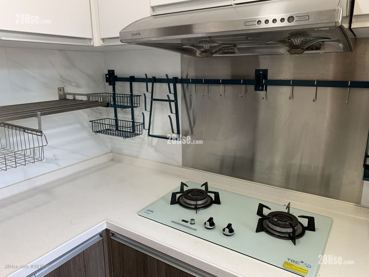 kitchen: Nob Hill Rental 2 Bedrooms , 1 Bathroom 455 ft² ( 42.3 m² )
