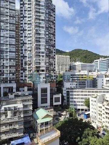 Lai King Court Sell 3 Bedrooms , 1 Bathroom 428 ft² ( 39.8 m² )