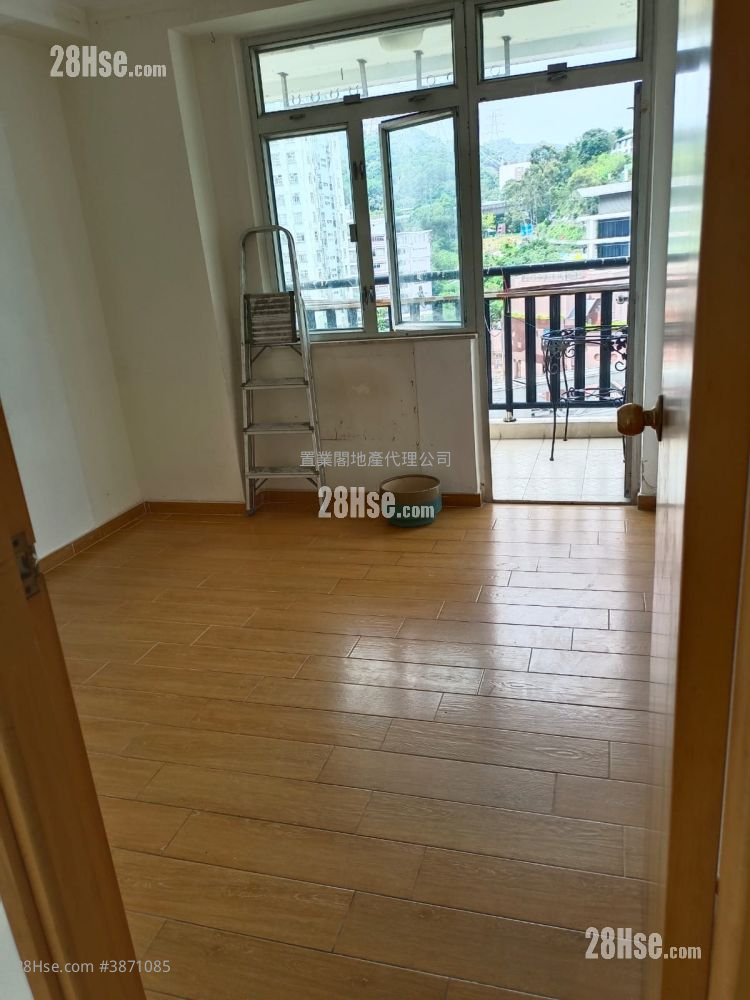 Mei Foo Sun Chuen Rental 2 Bedrooms , 2 Bathrooms 717 ft² ( 66.6 m² )