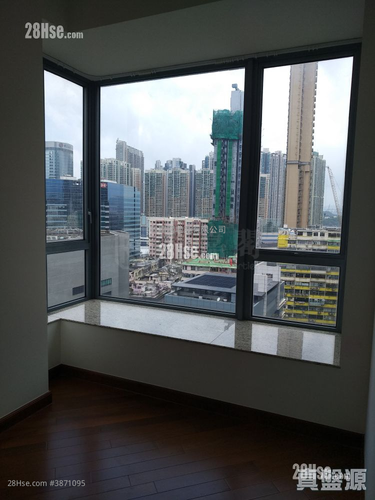 Park Summit Sell 3 Bedrooms , 2 Bathrooms 654 ft² ( 60.8 m² )