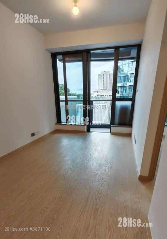 The Southside Rental 2 Bedrooms , 1 Bathroom 567 ft² ( 52.7 m² )