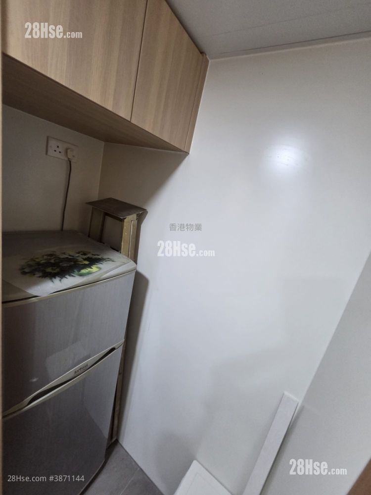 Bedford Gardens Rental 2 Bedrooms , 1 Bathroom 606 ft² ( 56.3 m² )