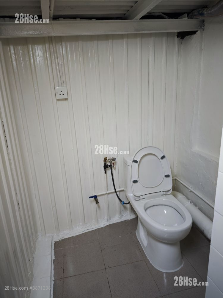 San Wai Tsuen Rental Studio , 1 Bathroom 300 ft² ( 27.9 m² )