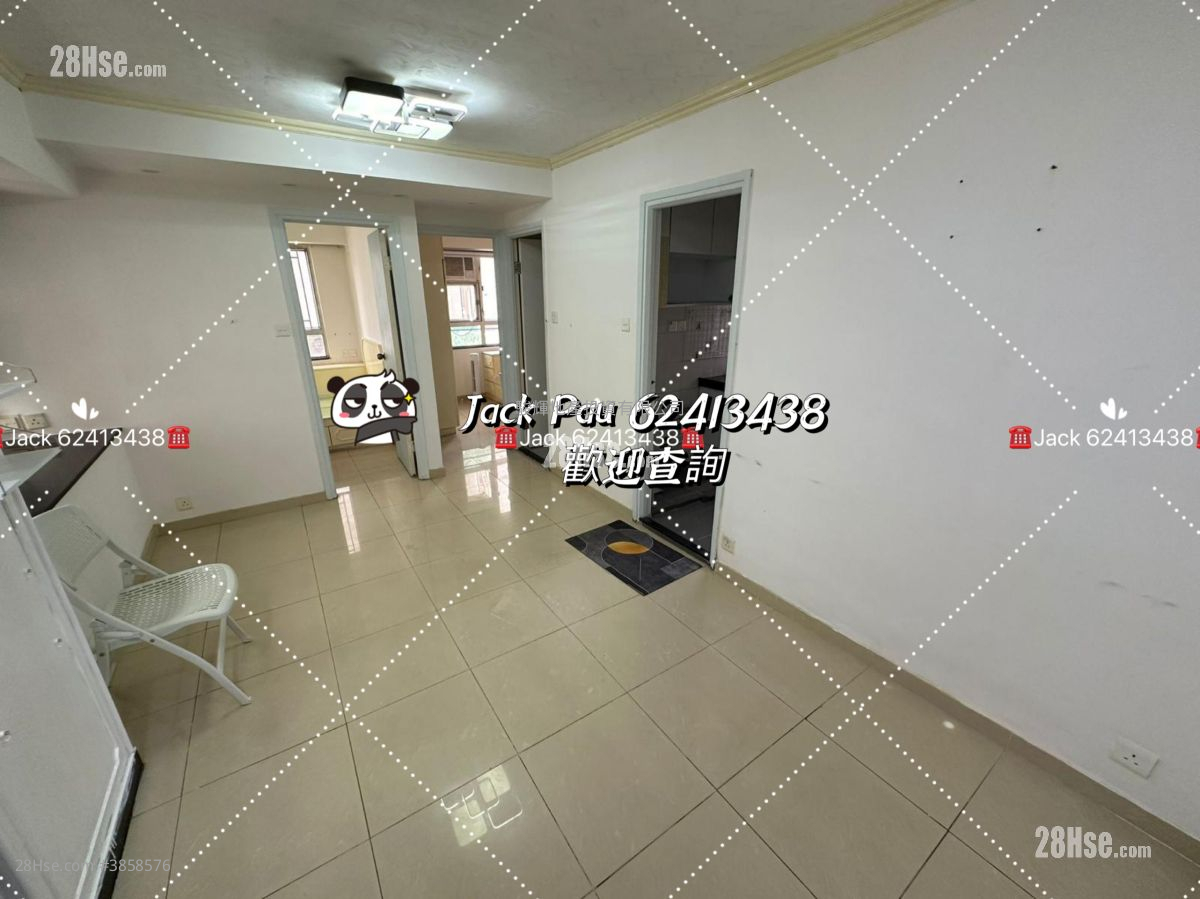 Po Hang Building Rental 2 Bedrooms , 1 Bathroom 367 ft² ( 34.1 m² )