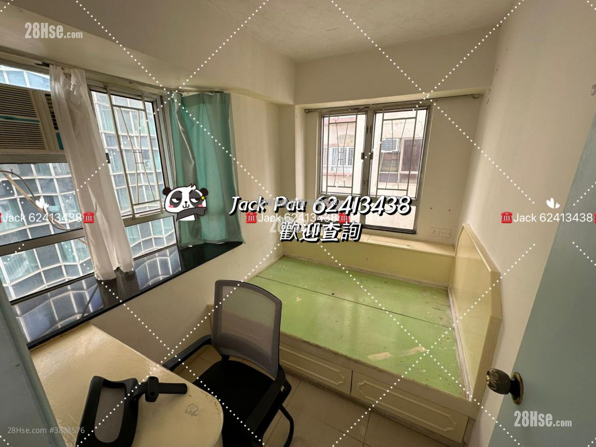 Po Hang Building Rental 2 Bedrooms , 1 Bathroom 367 ft² ( 34.1 m² )