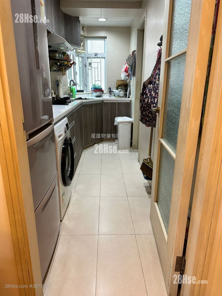 Hunghom Bay Centre Sell 3 Bedrooms , 2 Bathrooms 956 ft² ( 88.8 m² )