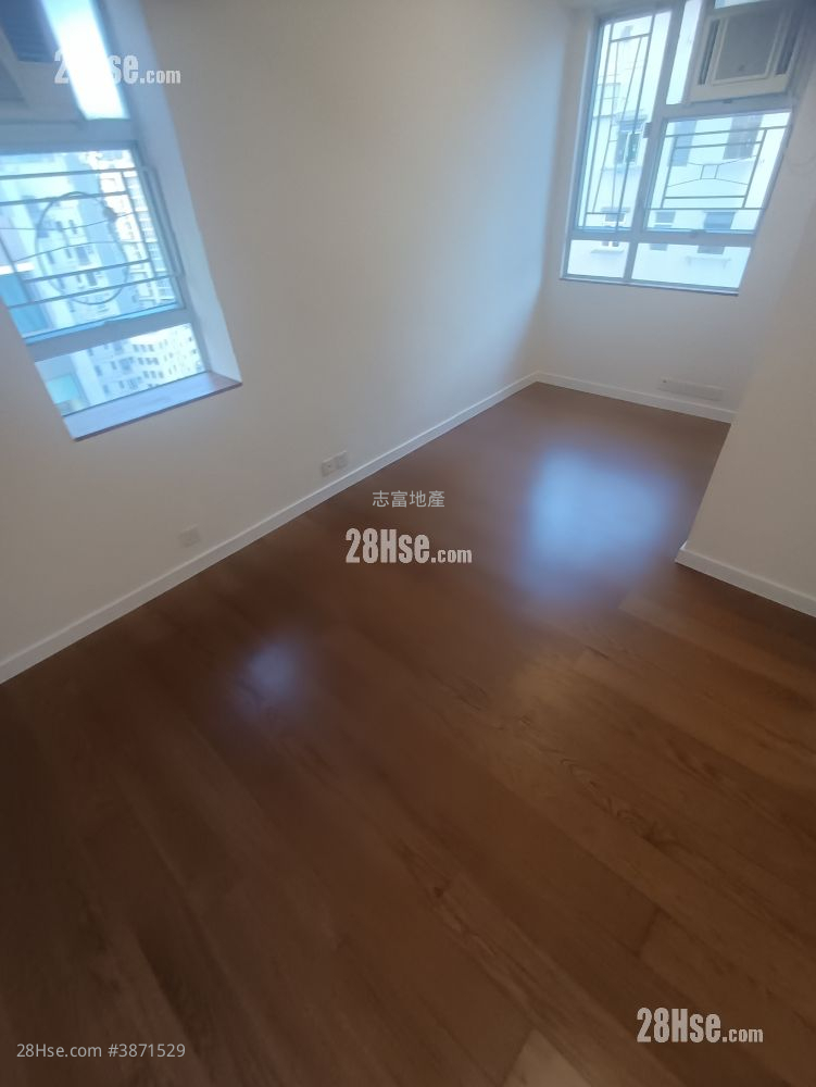 Fair Way Garden Rental Studio , 1 Bathroom 352 ft² ( 32.7 m² )