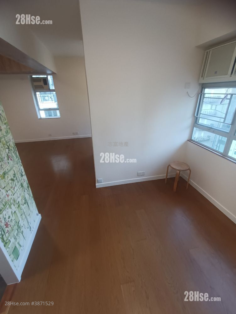 Fair Way Garden Rental Studio , 1 Bathroom 352 ft² ( 32.7 m² )