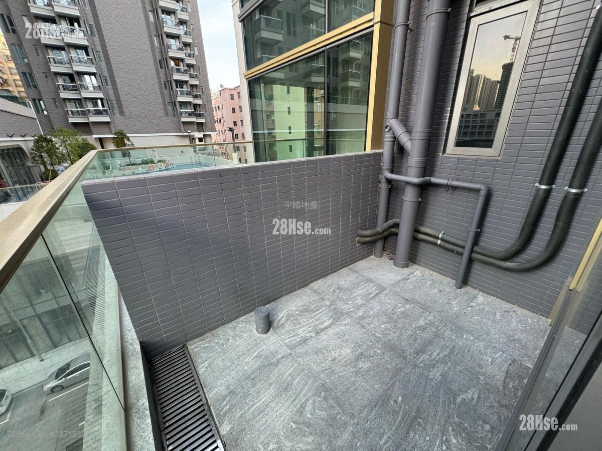 The Vim Sell Studio , 1 Bathroom 190 ft² ( 17.7 m² )