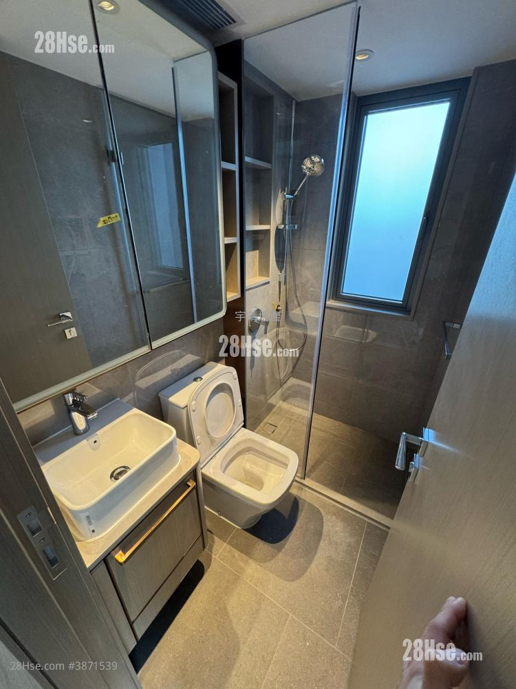 The Vim Sell Studio , 1 Bathroom 190 ft² ( 17.7 m² )