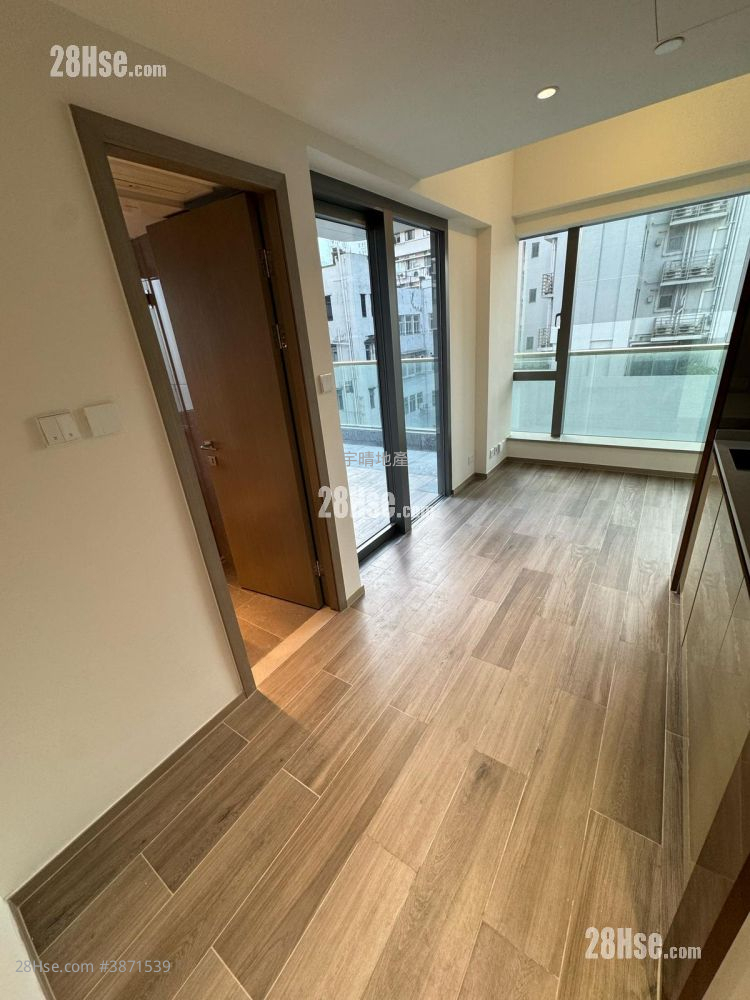 The Vim Sell Studio , 1 Bathroom 190 ft² ( 17.7 m² )