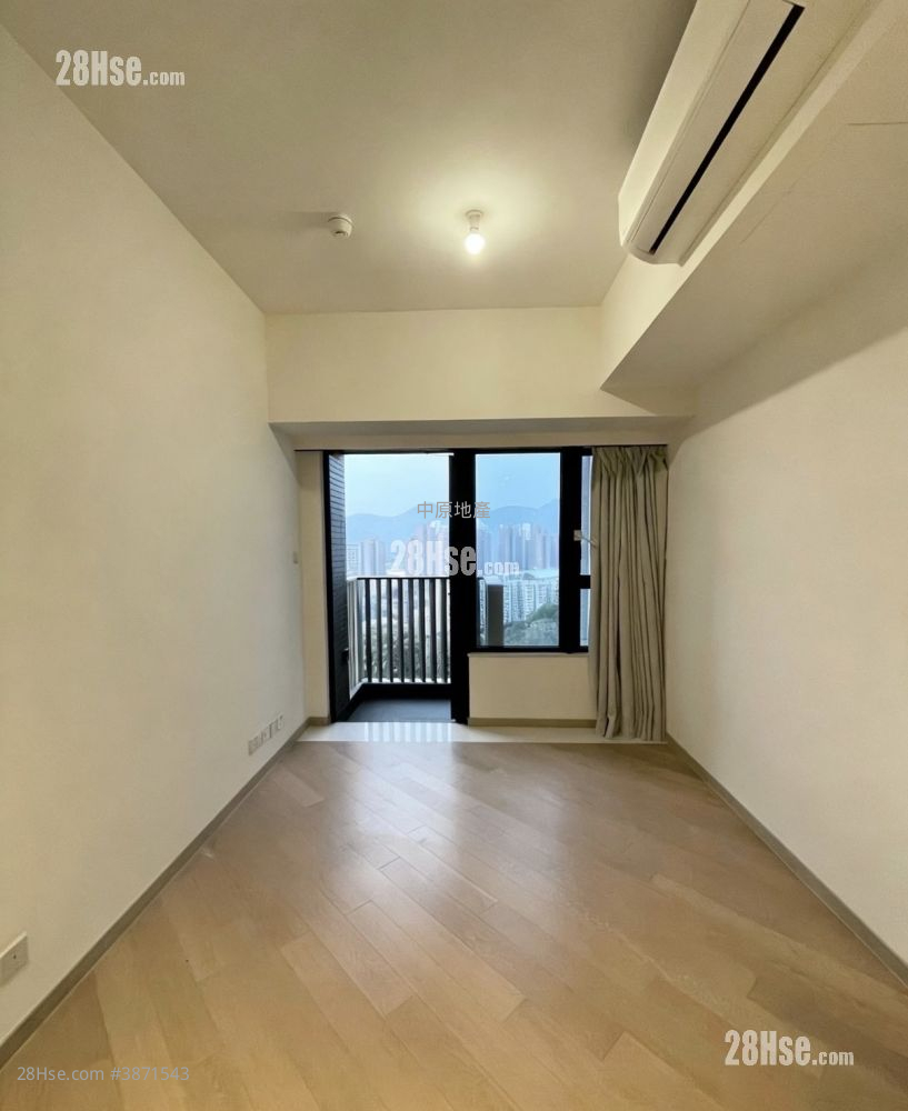 Mount Regency Sell Studio 250 ft² ( 23.2 m² )