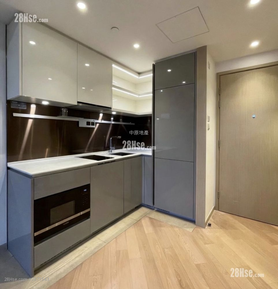 Mount Regency Sell Studio 250 ft² ( 23.2 m² )
