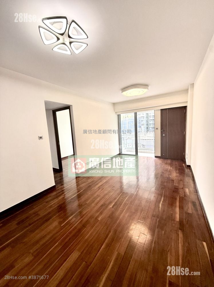 Southern Lodge Rental 3 Bedrooms , 2 Bathrooms 650 ft² ( 60.4 m² )